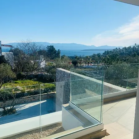 Vila Vila “The House”
